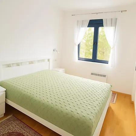 Hedonija View & Διαμέρισμα Ζλάτιμπορ